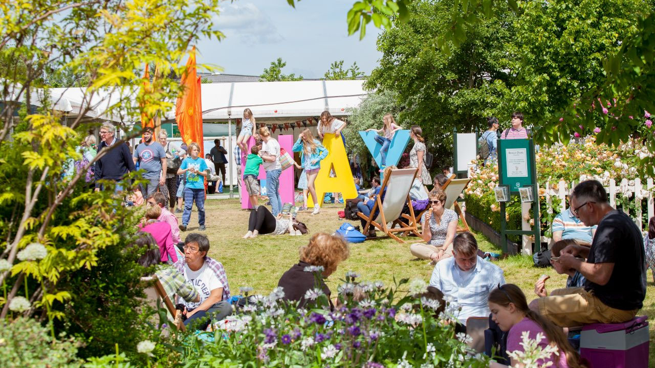 Hay Festival garden scene