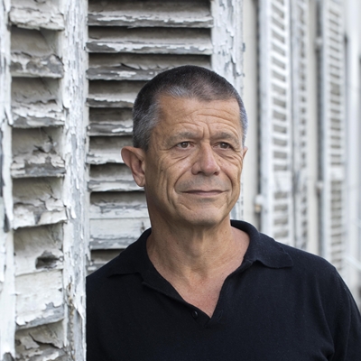 Emmanuel Carrère biografia