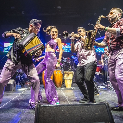 Concert: Discos Fuentes y los Cumbia Stars: show de los 14 cañonazos