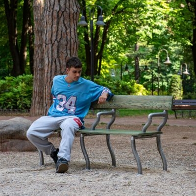 La Instalacion - The Dancing Bench La Instalacion - The Dancing Bench