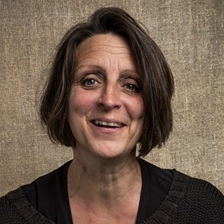 Fiona Evans and the Hay Festival Chorus