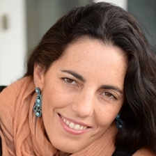 Marina García Burgos y Morgana Vargas Llosa en conversación con Paola Ugaz
